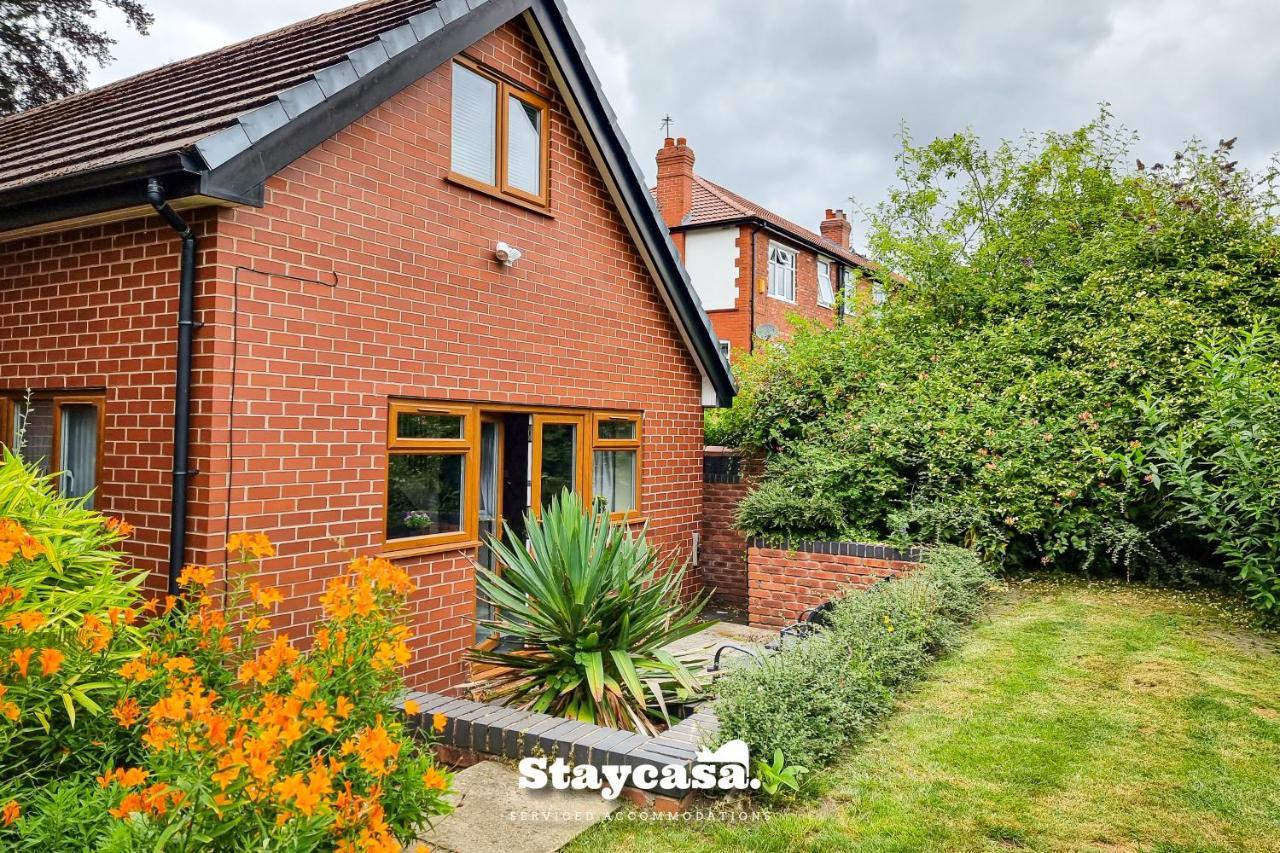 Tranquil Annex With Hidden In Beautiful Setting Hotel Bredbury Exterior foto